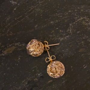 18K Gold Plated Love Knot Stud Earrings - NEW